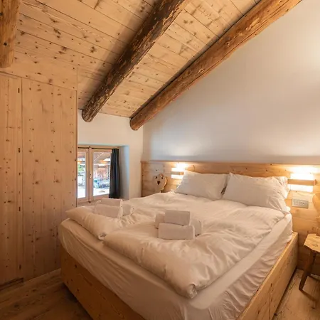 Casa Verocip, With Panoramic Balcony On Dolomites * Cortina d'Ampezzo