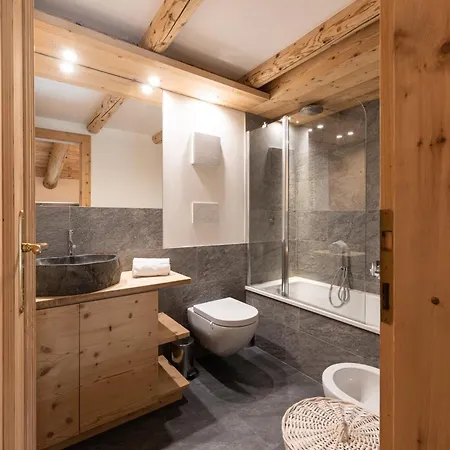 Casa Verocip, With Panoramic Balcony On Dolomites Кортина-д'Ампеццо