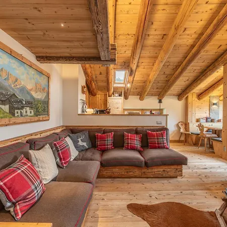 Casa Verocip, With Panoramic Balcony On Dolomites *