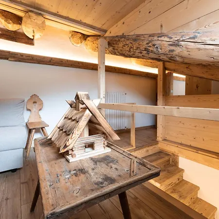 Casa Verocip, With Panoramic Balcony On Dolomites Cortina dʼAmpezzo