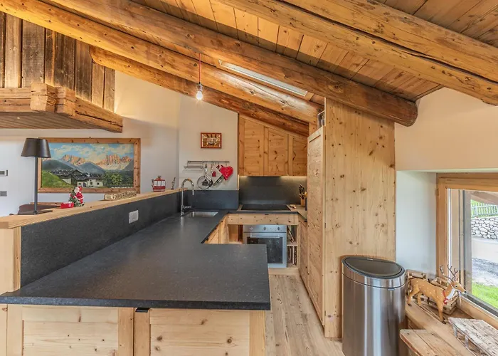 Casa Verocip, With Panoramic Balcony On Dolomites Cortina dʼAmpezzo